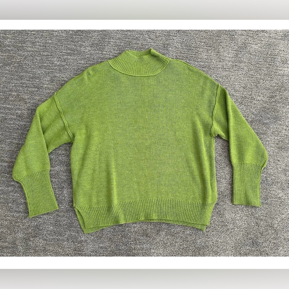 La Miel Lime Green Sweater Size S/M EUC